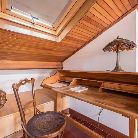 Meet The Artist's House Apartman